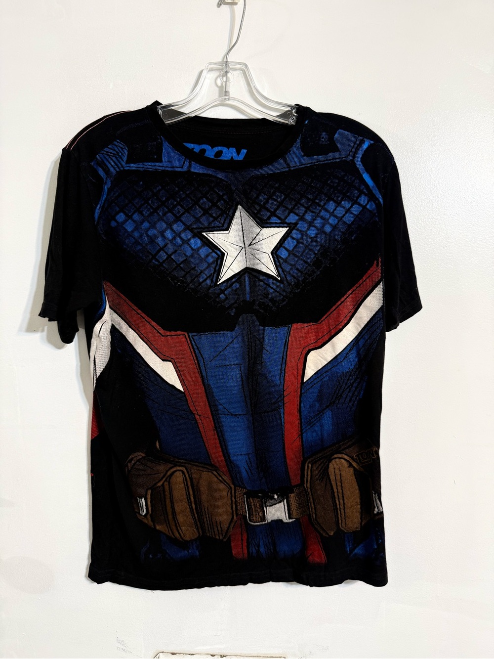 Toon Mens Playera de Capitán América. 96% viscosa size Mediana